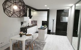 Black & White Apartament